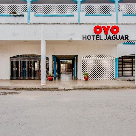 OYO Hotel Jaguar Cancún Exterior foto