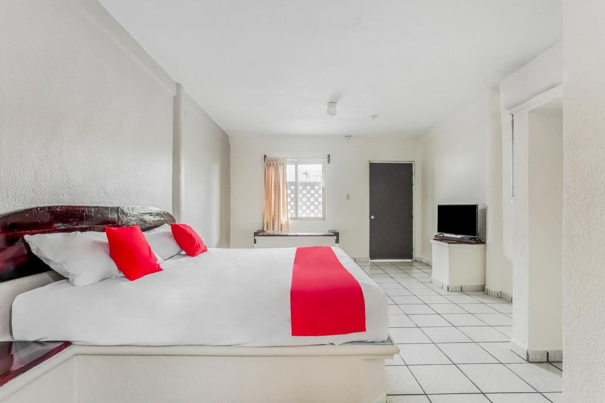 OYO Hotel Jaguar Cancún Exterior foto